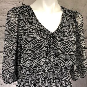 Sweet Storm dress aztec print 3/4 sleeve v neck L